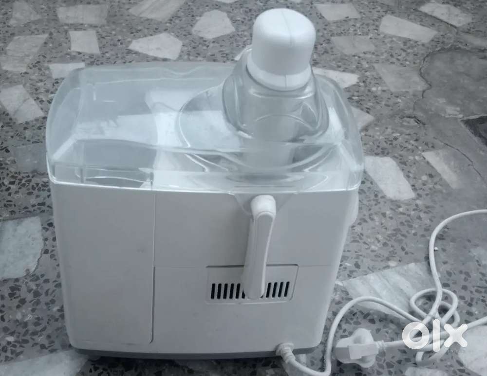 Preethi essence fruit and vegetables juicer
