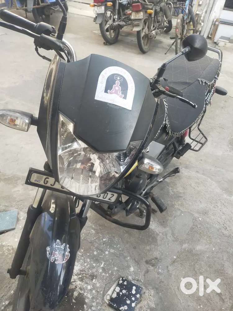 Mahindra Centuro Bike