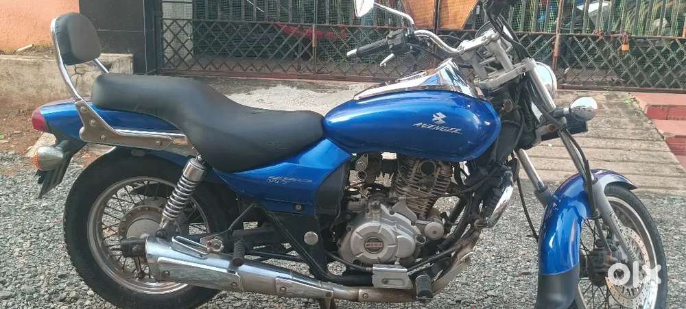 Bajaj avenger 220. Cc.  2015 model