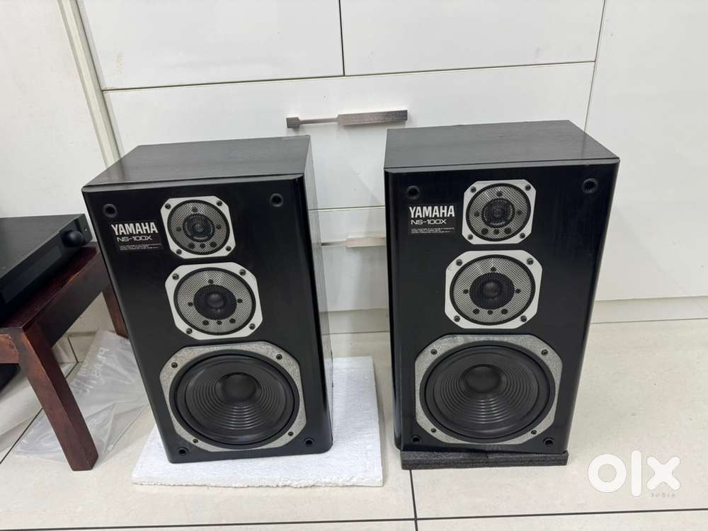 Yamaha NS-100X speakers