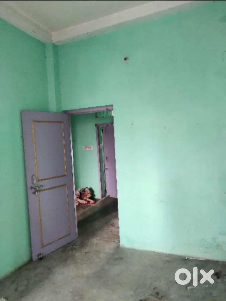 2 bhk flat for rent- for girls or small family.