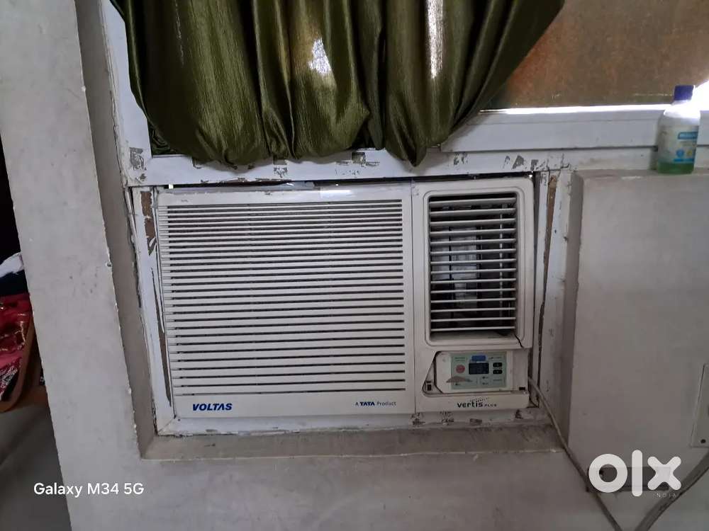 1.5 Ton Voltas 3 star AC