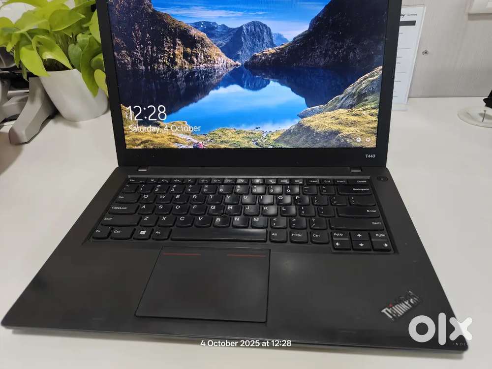 Lenovo core i5 8gb/256gb SSD