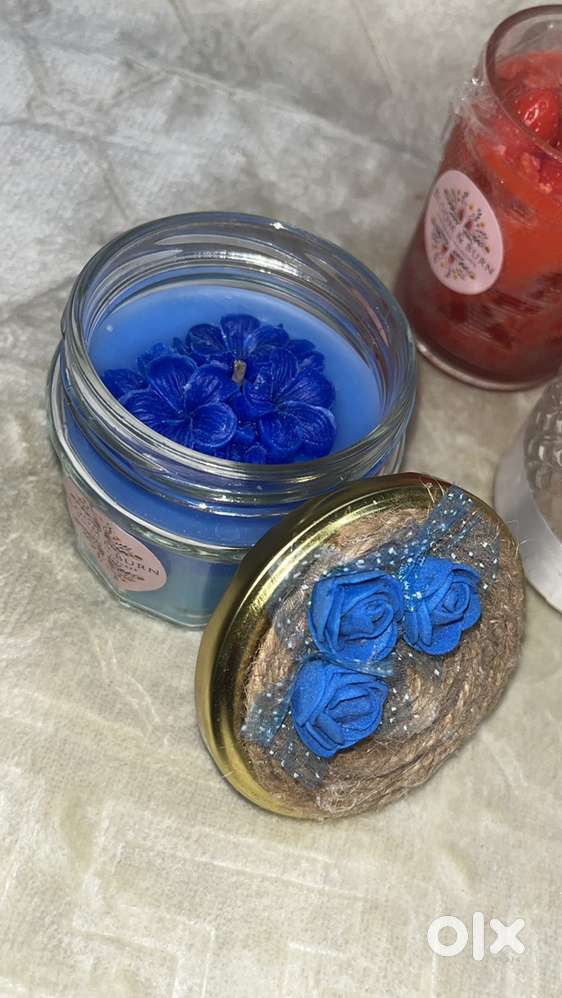 Handmade Scented Candle. (Lavender fragrance)