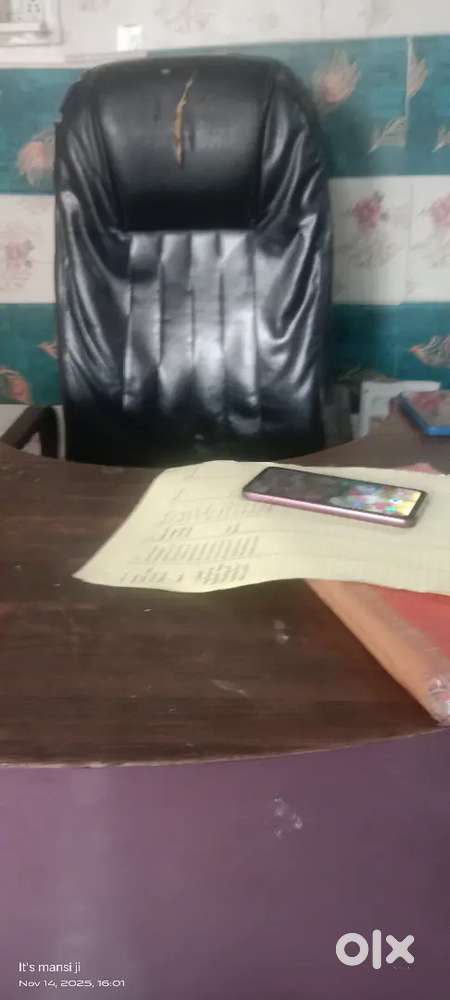 Telicaller and area manager