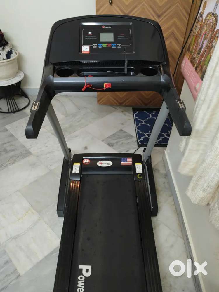 Tread mill for sale. Power max fitness. Urvasi area,kancharapalem, vsp
