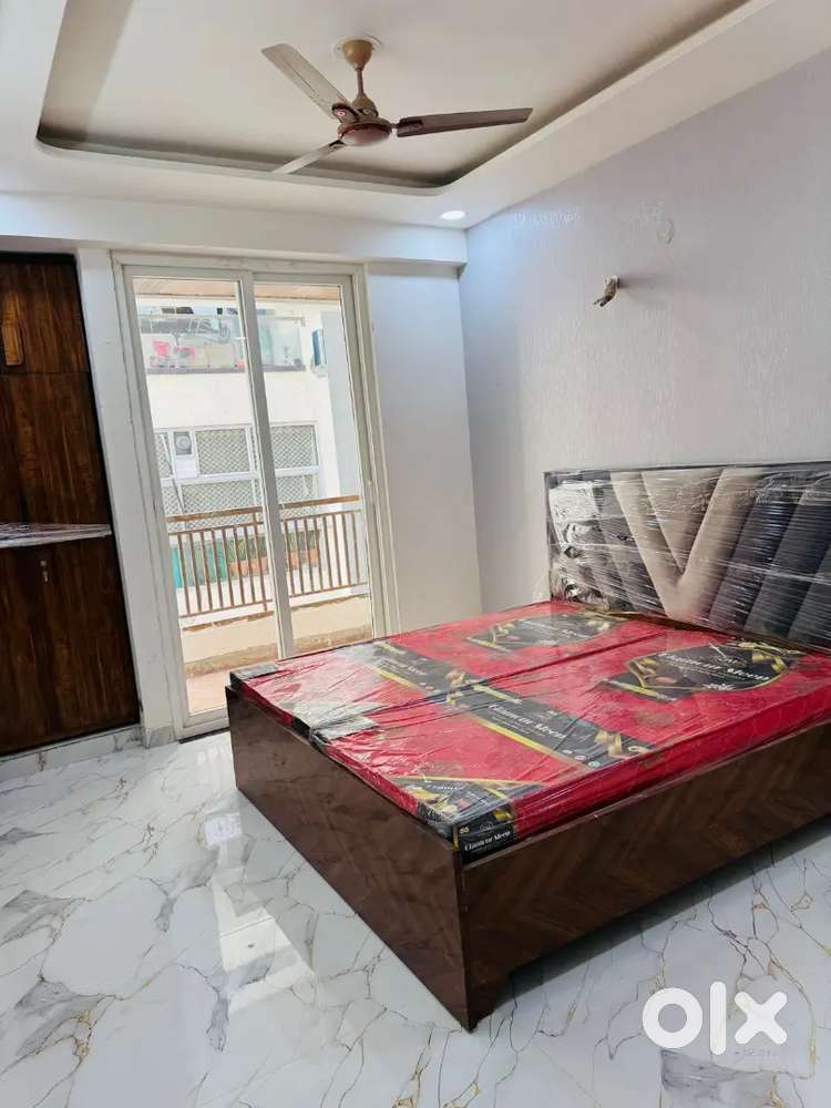 11 Rooms hotel gopalpura bypass