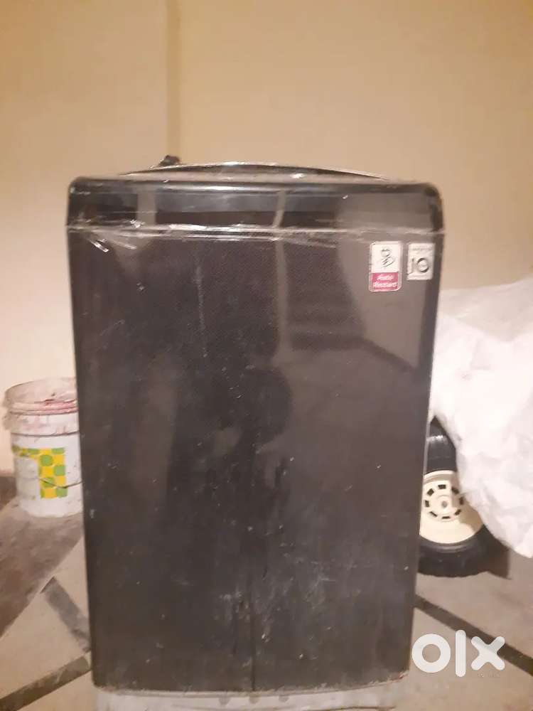 LG FULLY AUTOMATIC WASHING MACHINE