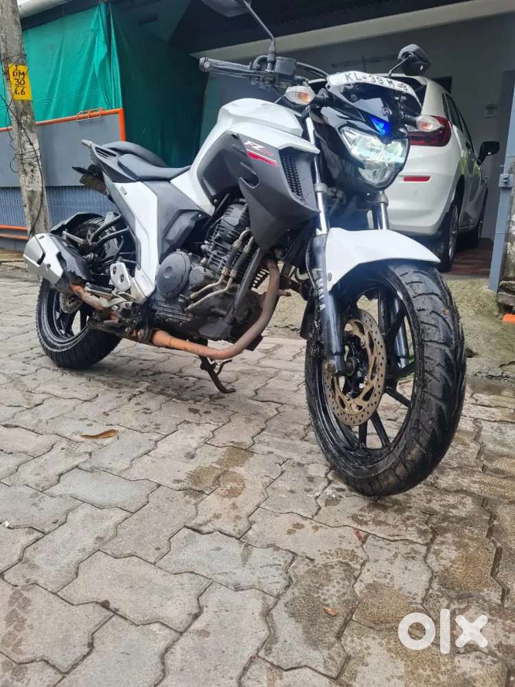 FZ 250 URGENT SALE