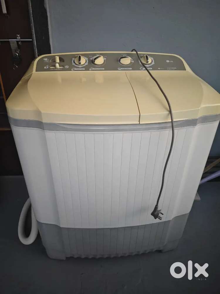 LG 6.8kg Semi automatic washing machine - Excellent working condition