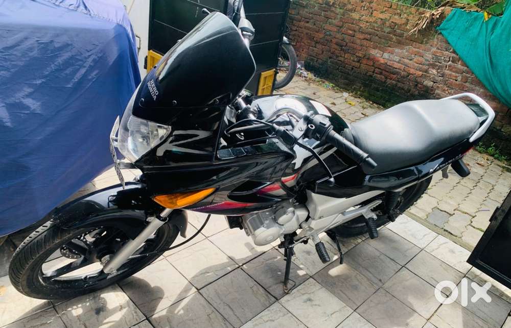 Hero Honda Karizma sports