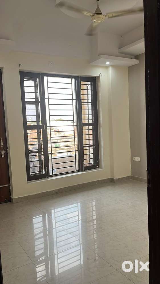 Need female roommate