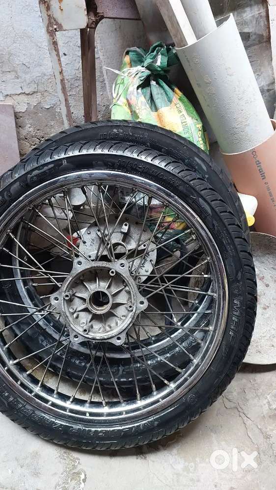 Classic spoke wheel with tyre tube