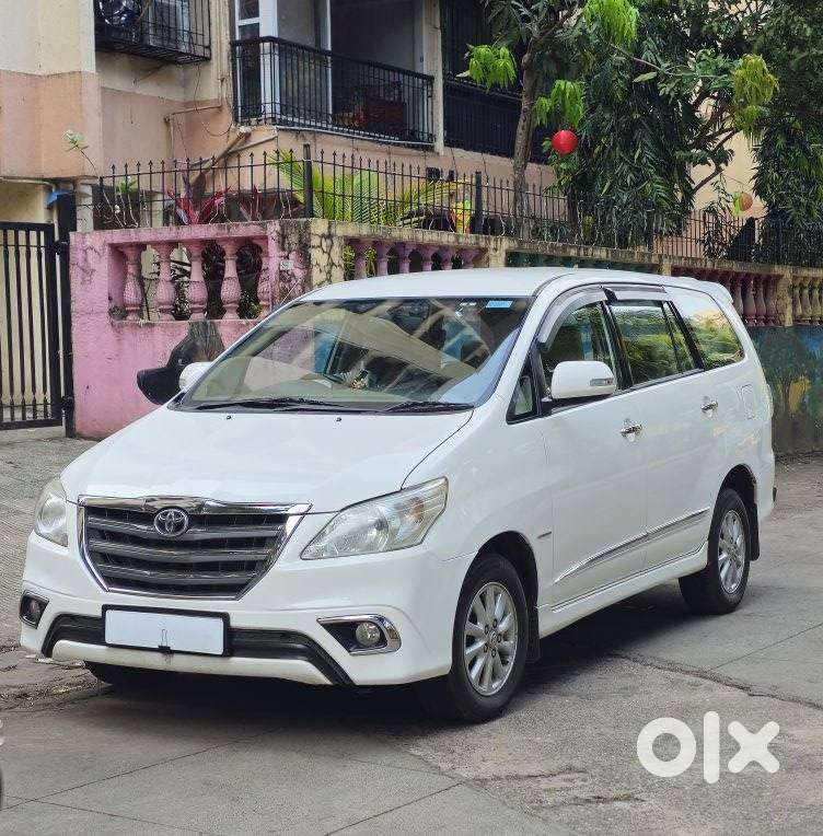 Toyota Innova 2.5 V 8 STR, 2014
