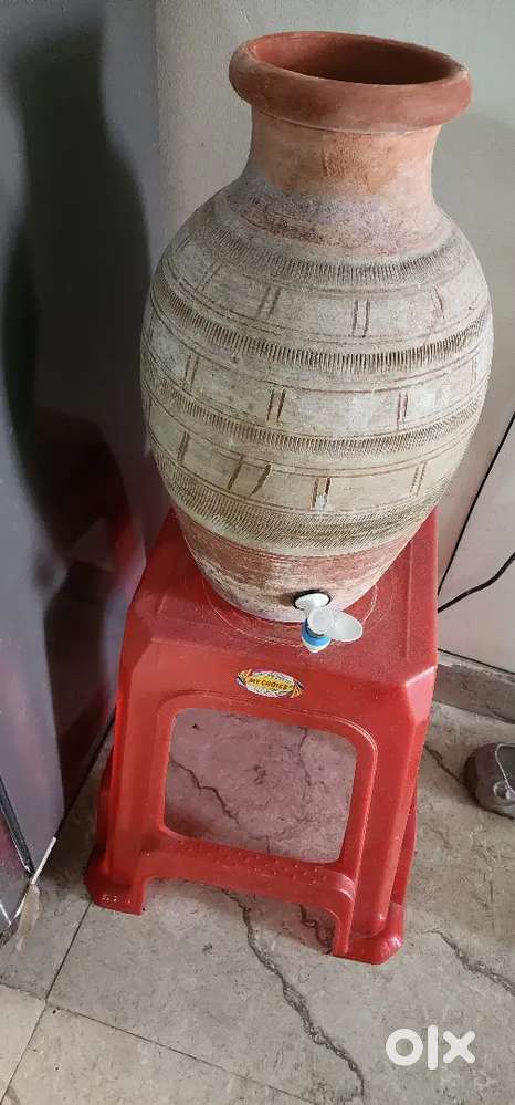 Mitti ka matka (Earthen Pot)