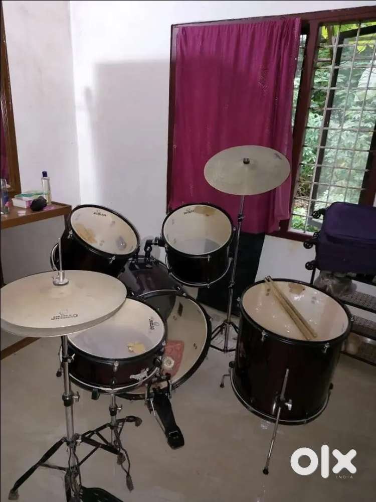 Jinbao Cherry Red Acoustic drum set