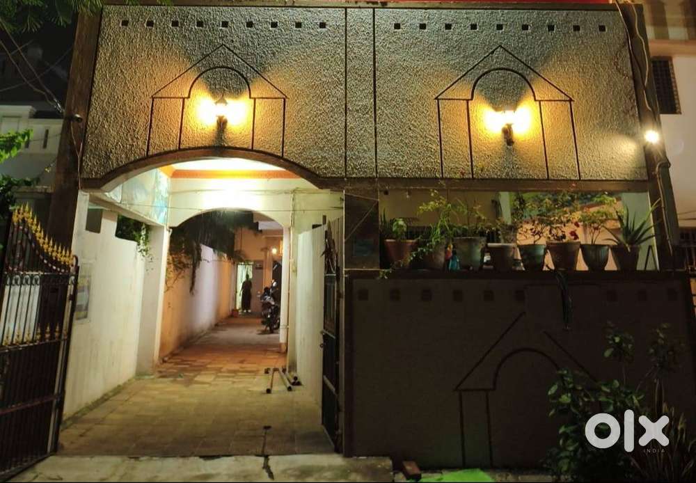 Reception me Kaam karne ke liye male receptionist chahiye