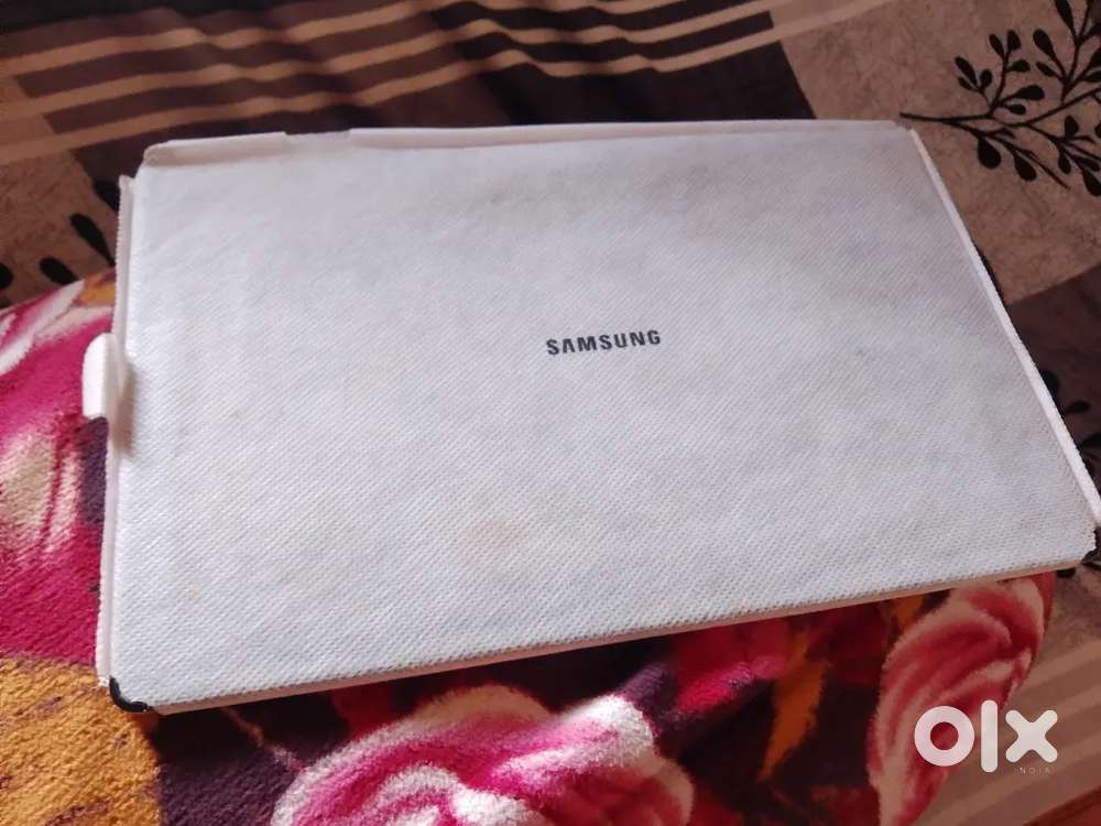Samsung tab A7 3GB ram /32 GB roma