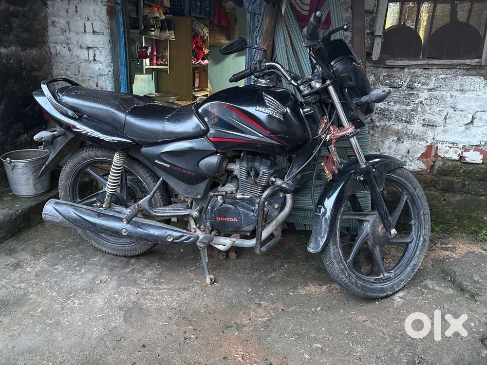 Honda cb shine 125(black)good condition