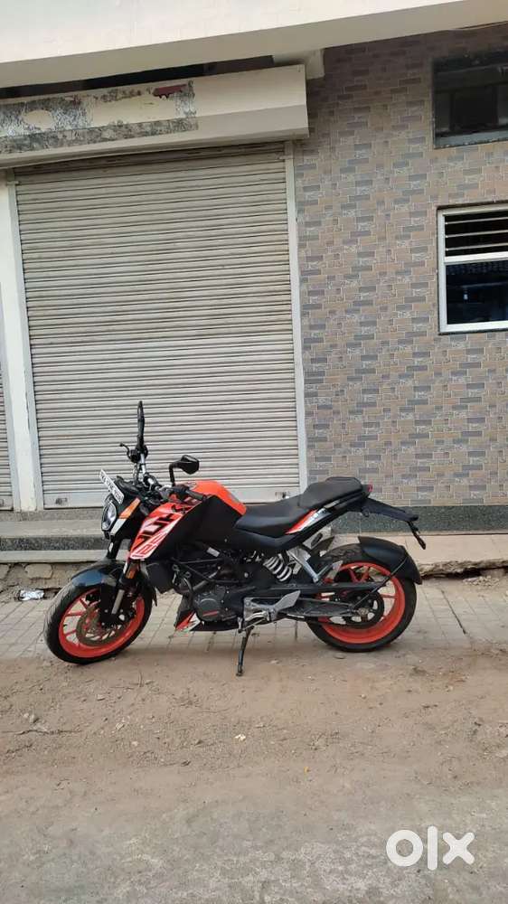 KTM Duke 125