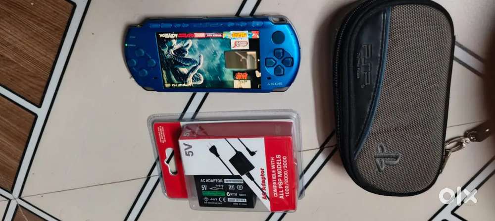 Psp 3004 verry good condion pis 16gb card  23 game lod ke sasth