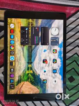 IPAD 9TH GEN BRAND NEW JUST ONE YEAR OLD, ORIGINAL BILL BOX CHARGER.