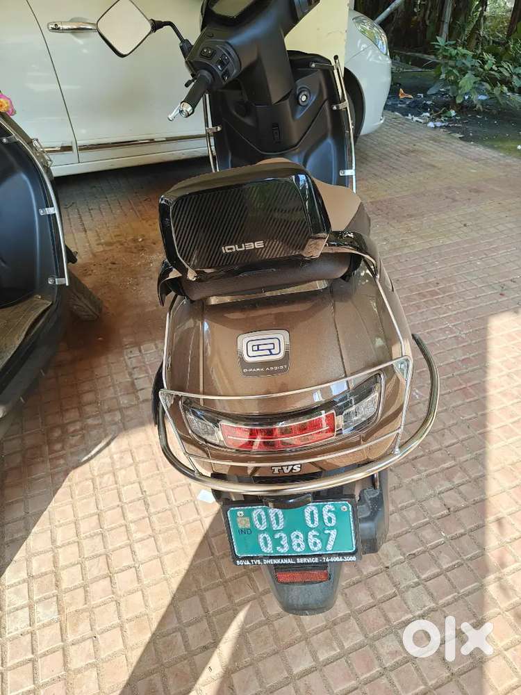 Tvs iqueblue 400km running  price 1,20000