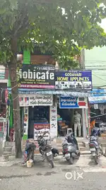 House and two shop Road point