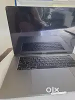 Apple MacbooK PR0 A1707 I7