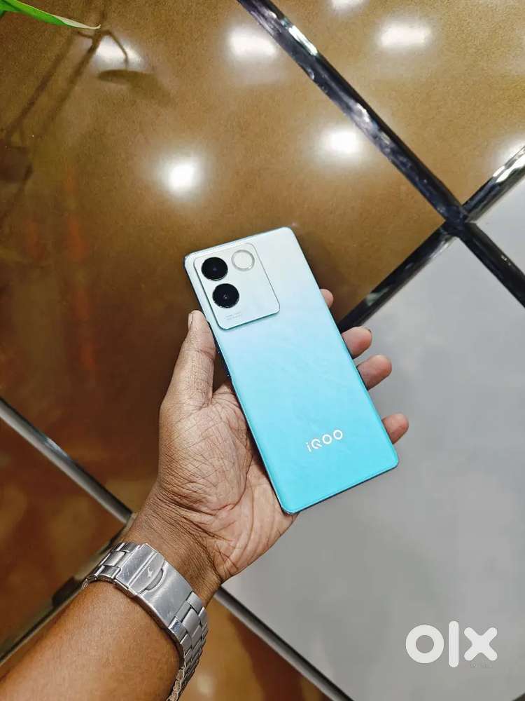 IQOO Z7 Pro 5G (8Gb/256Gb)..Full Box Kit..