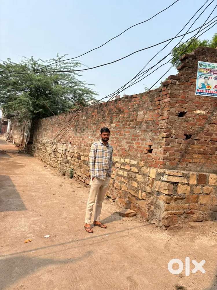 Mujhe apna plot bechna hai double road plot gudi par (nottery plot)