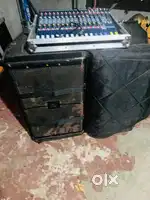 Srx 2 top and soundcrft 12 Channel mixer for sale