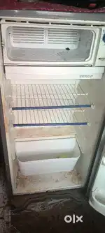190 ltr fridge : whirlpool