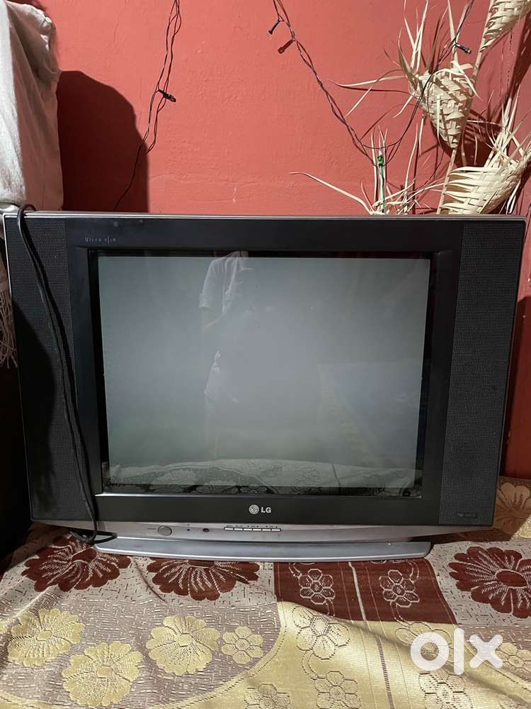Colour tv for sale