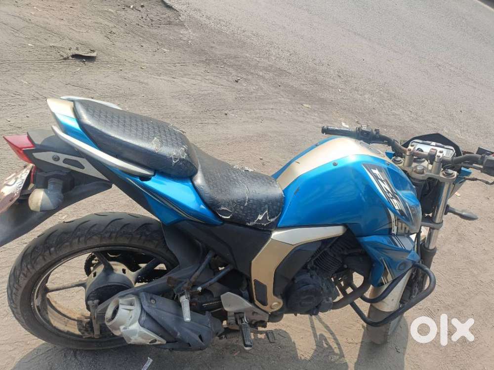 Yamaha fzs 2018 good condition