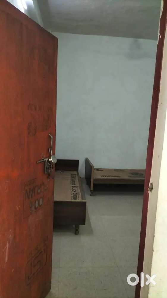 2room Set in para near Saroj hospital