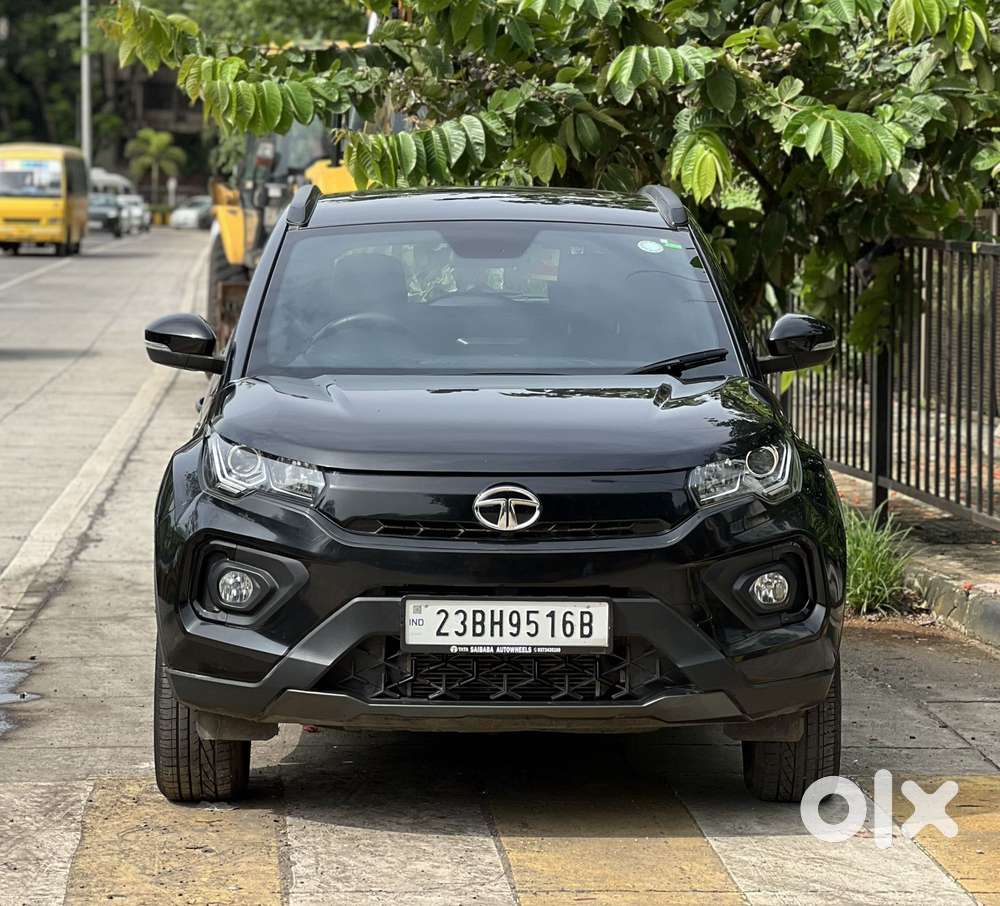 Tata Nexon, 2023, Petrol
