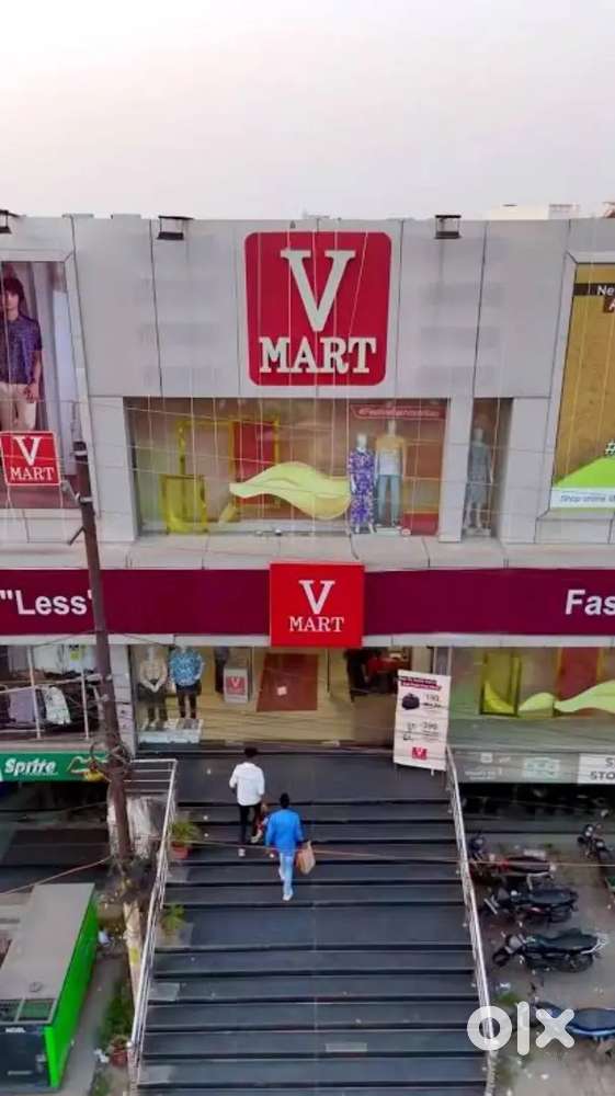 WE ARE HIRING IN V-MART STORE !!