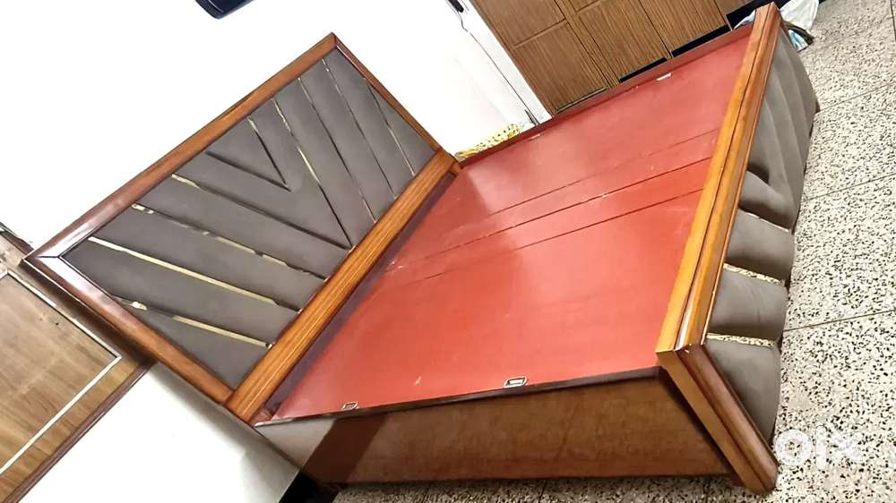 Solid Sagwan Teak Wood Bed -Customized, Premium Quality
