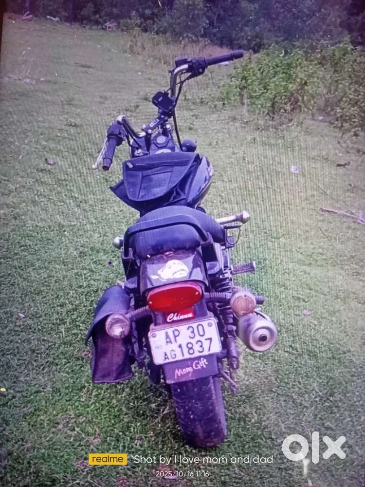 Full condition but back tyre problem