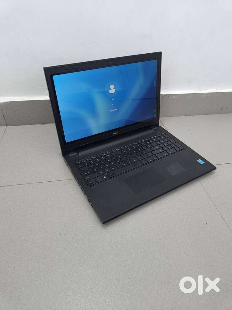 Dell Touch Screen Laptop 8gb 120gb SSD+500gb Core i3 Home used