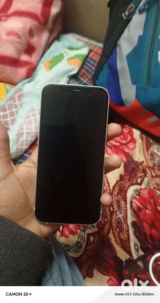 Iphone 12 (6, 128 gb) new condition