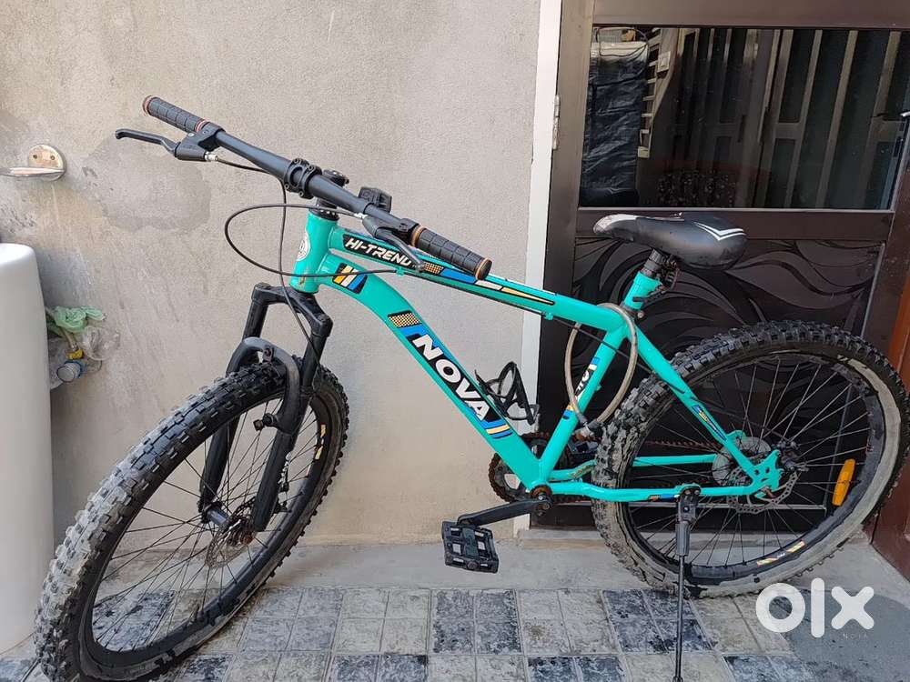 Nova cycle with double disk