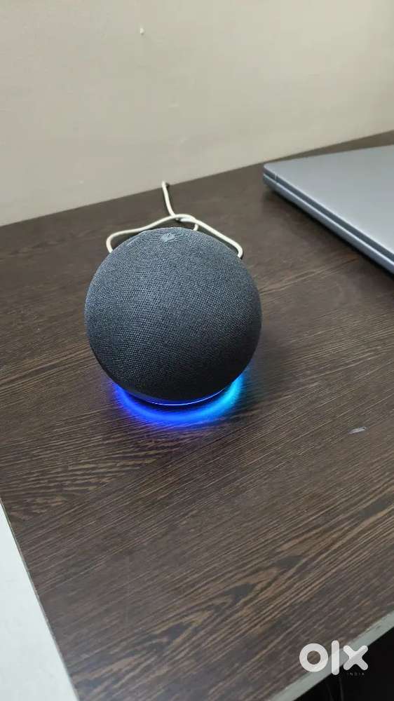 Amazon Alexa Echo Dot speker in good condition