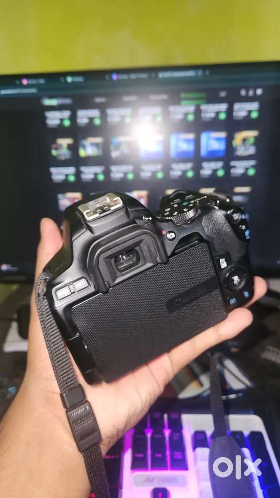 Canon 200d mark 2 4k camera