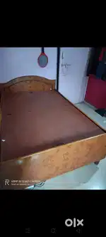 6x6 sq feet wooden bed on sale