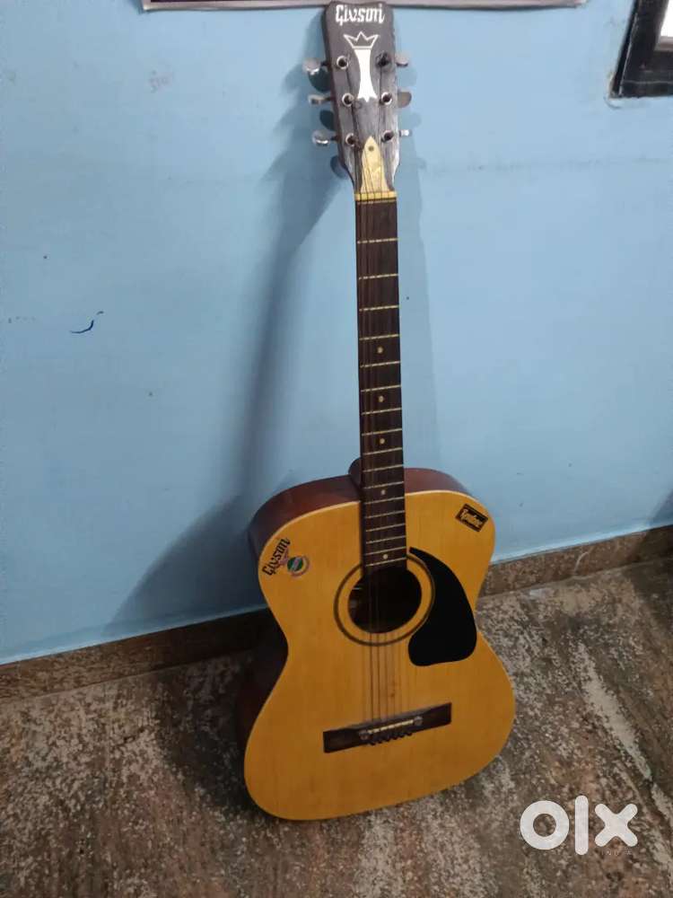 GUITAR GIVSON