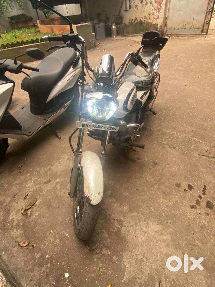 218 cc cruiser bike. 106 km/h top speed