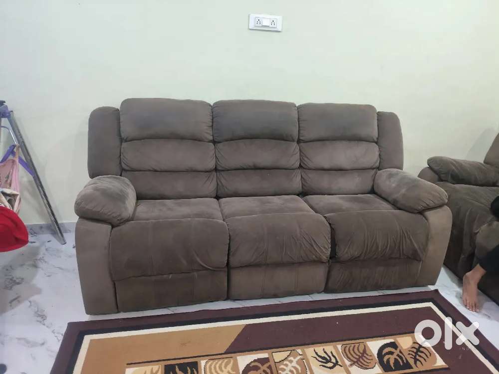 Recliner sofa 8 seater