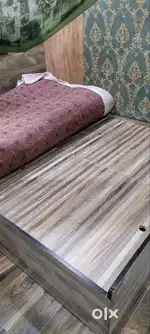 Queen size bed with mattress